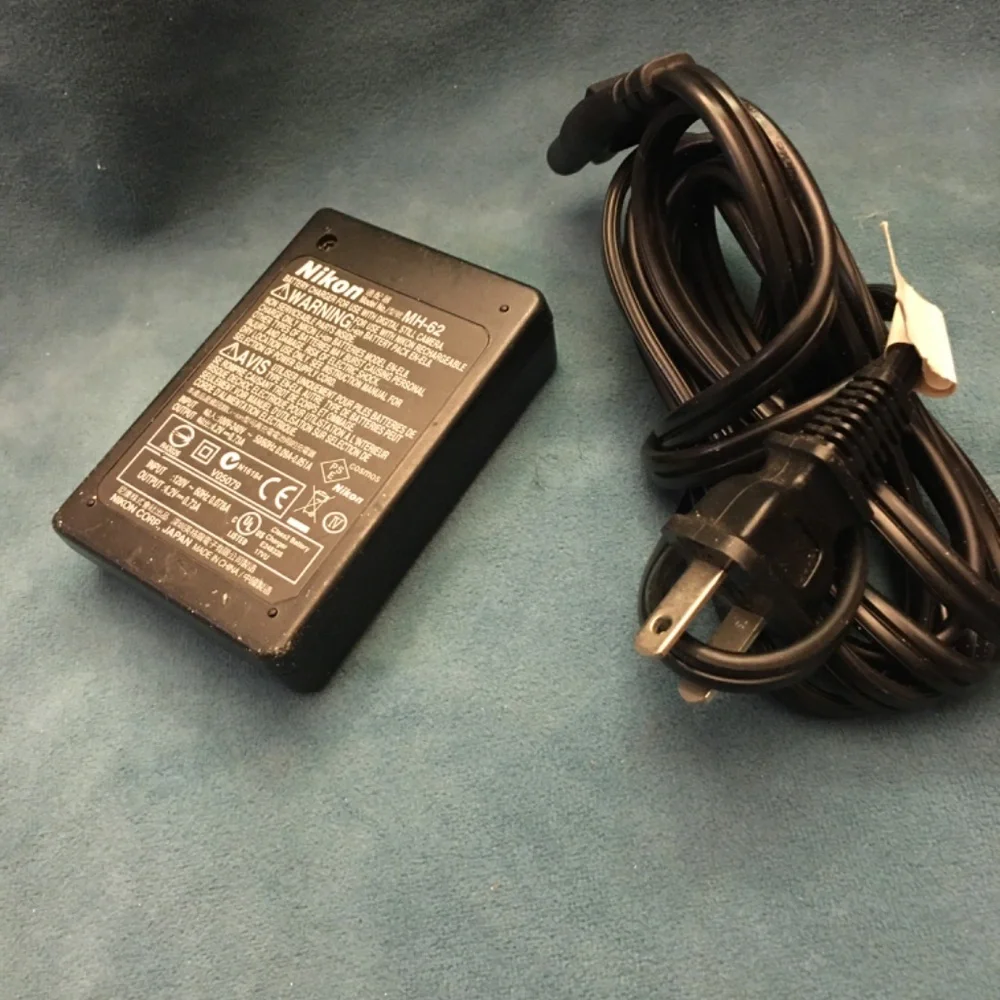 Nikon MH-62 charger